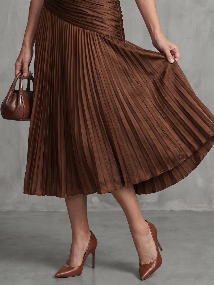 Theodora | Vestido Midi às Riscas com Cintura Plissada